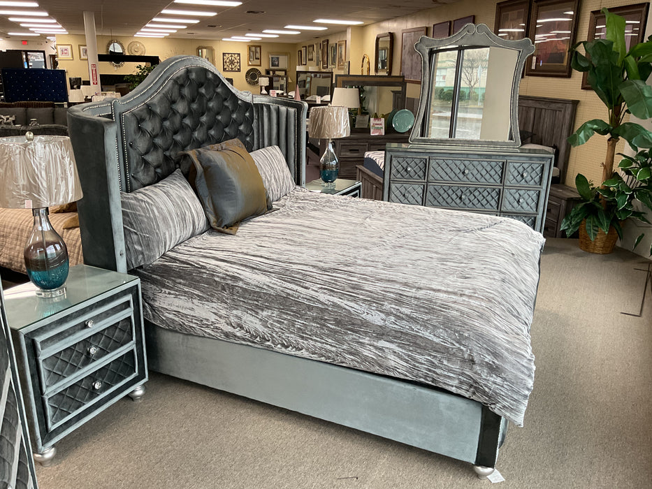 King Bedroom Set