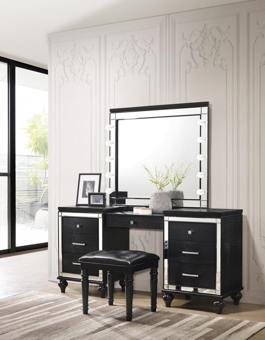 New Classic Valentino Vanity Table in Black